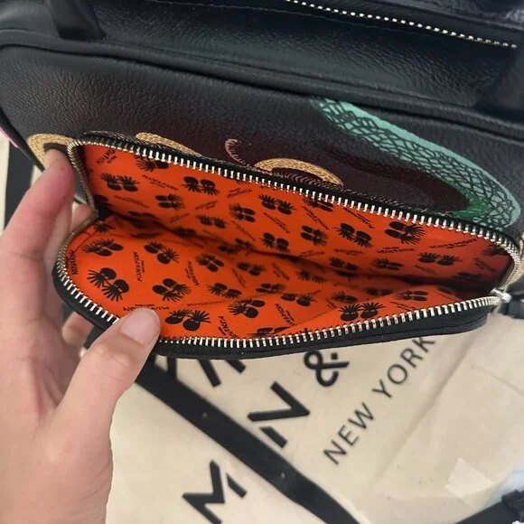 MIN & MON Marino Medium Crossbody Black Leather Bag NWOT - Picture 5 of 8